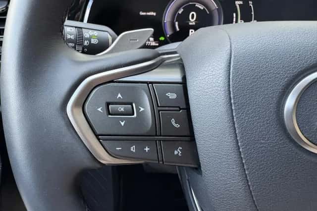 Lexus NX (2025) thumbnail 12