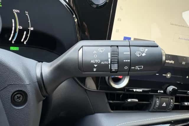 Lexus NX (2025) thumbnail 15