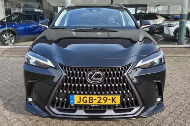 Lexus NX (2025) thumbnail 6