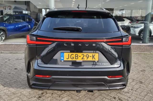 Lexus NX (2025) thumbnail 7