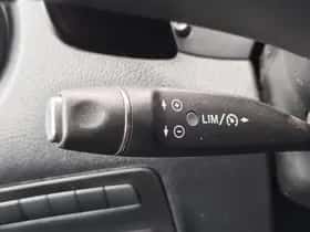 Mercedes-Benz Vito (2023) thumbnail 13