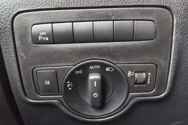 Mercedes-Benz Vito (2023) thumbnail 20