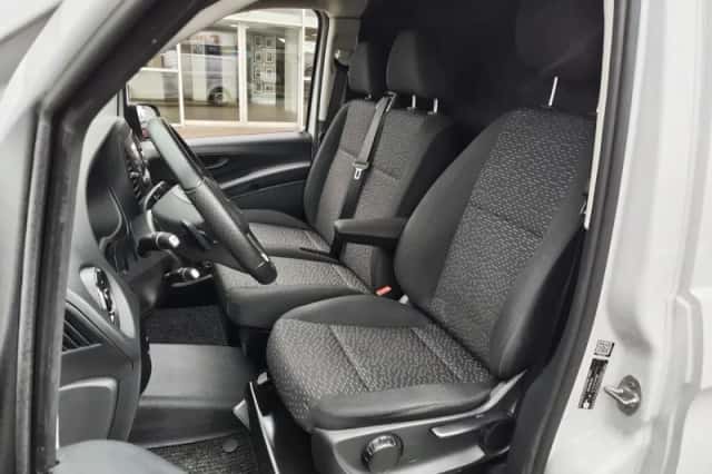 Mercedes-Benz Vito (2023) thumbnail 22