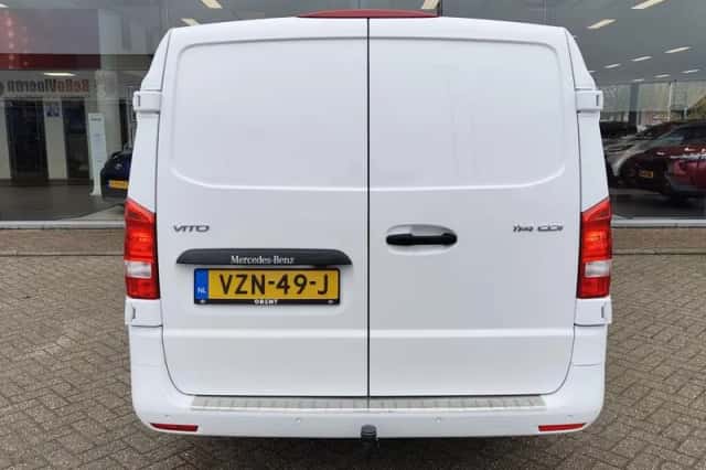 Mercedes-Benz Vito (2023) thumbnail 7