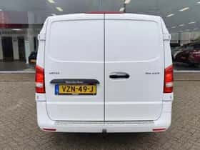 Mercedes-Benz Vito (2023) thumbnail 7
