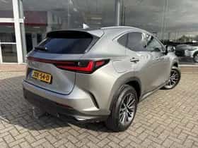 Lexus NX (2025) thumbnail 4