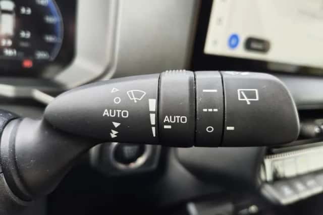 Toyota Land Cruiser (2024) thumbnail 15
