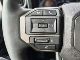 Toyota Land Cruiser (2024) thumbnail 16
