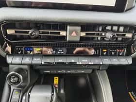 Toyota Land Cruiser (2024) thumbnail 23