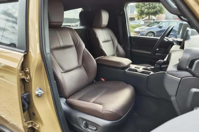 Toyota Land Cruiser (2024) thumbnail 39