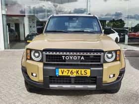Toyota Land Cruiser (2024) thumbnail 6
