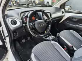 Toyota Aygo (2018) thumbnail 25