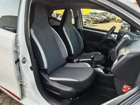 Toyota Aygo (2018) thumbnail 27