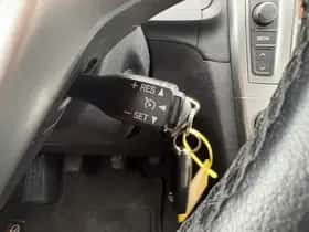 Toyota Avensis (2013) thumbnail 14