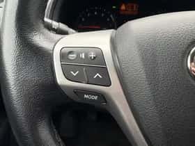 Toyota Avensis (2013) thumbnail 15