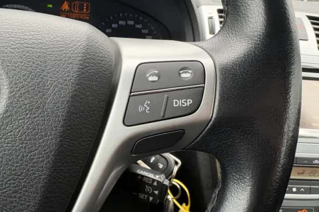 Toyota Avensis (2013) thumbnail 16