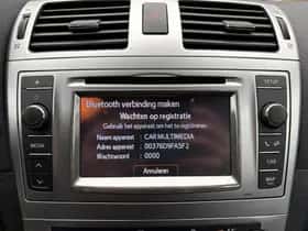 Toyota Avensis (2013) thumbnail 18