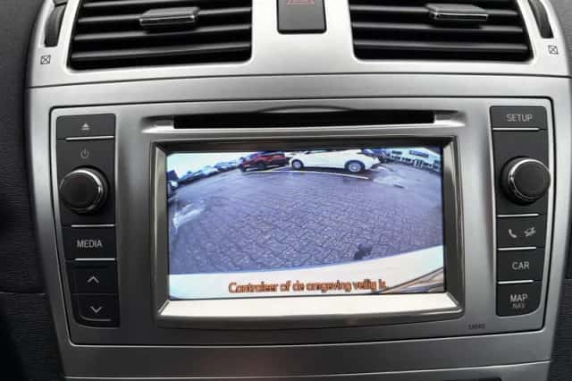 Toyota Avensis (2013) thumbnail 20