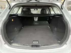 Toyota Avensis (2013) thumbnail 33