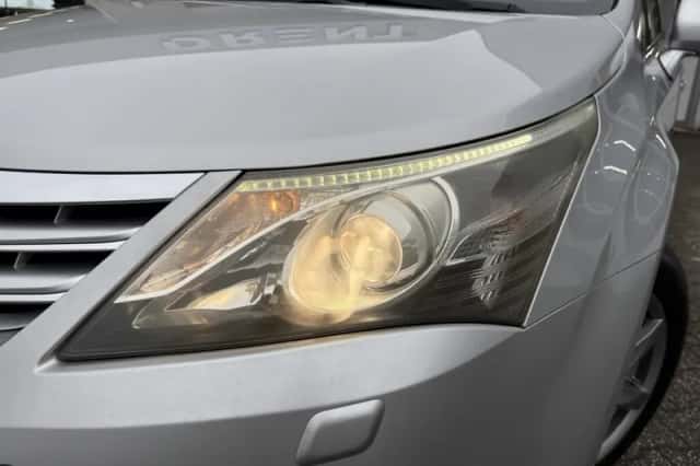 Toyota Avensis (2013) thumbnail 35