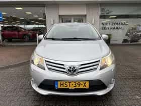 Toyota Avensis (2013) thumbnail 6