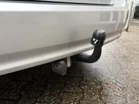 Toyota Avensis (2013) thumbnail 8