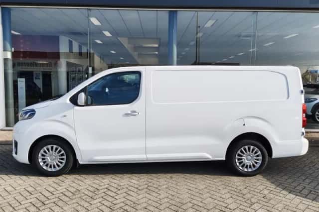 Toyota Proace (2017) thumbnail 3