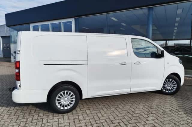 Toyota Proace (2017) thumbnail 5
