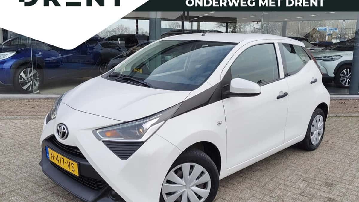 Toyota Aygo (2022) — foto 1