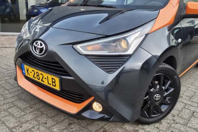 Toyota Aygo (2021) thumbnail 2