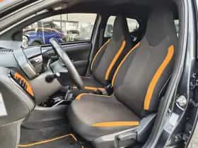 Toyota Aygo (2021) thumbnail 25