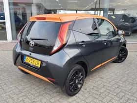 Toyota Aygo (2021) thumbnail 4