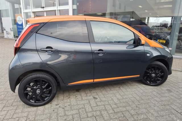 Toyota Aygo (2021) thumbnail 5