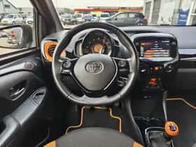 Toyota Aygo (2021) thumbnail 8