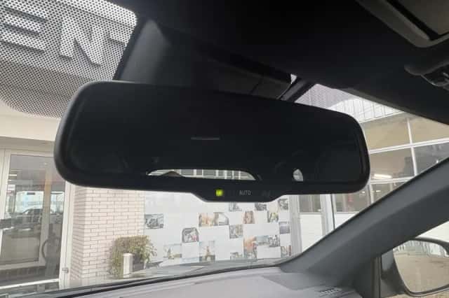 Toyota RAV4 (2018) thumbnail 18