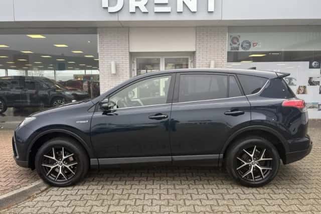 Toyota RAV4 (2018) thumbnail 3