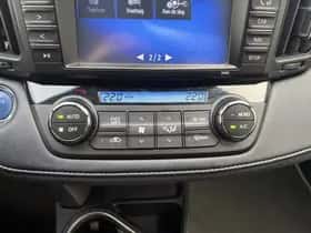 Toyota RAV4 (2018) thumbnail 24