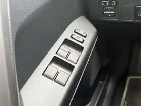 Toyota RAV4 (2018) thumbnail 27