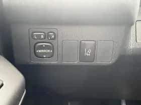 Toyota RAV4 (2018) thumbnail 28