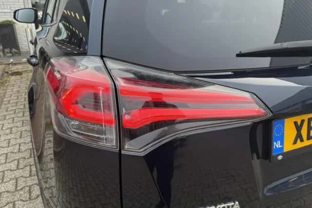 Toyota RAV4 (2018) thumbnail 40
