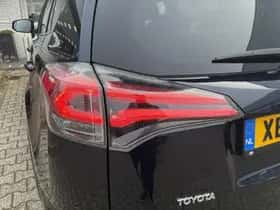 Toyota RAV4 (2018) thumbnail 40