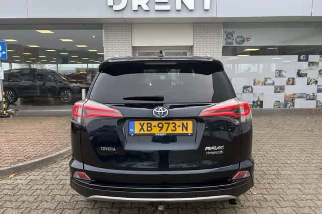 Toyota RAV4 (2018) thumbnail 7