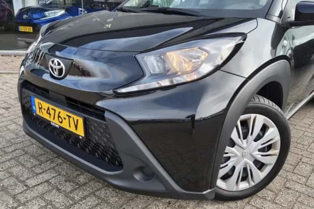 Toyota Aygo (2023) thumbnail 2