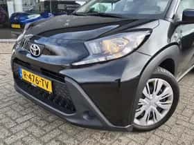 Toyota Aygo (2023) thumbnail 2