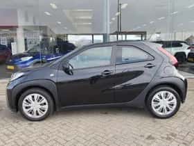 Toyota Aygo (2023) thumbnail 3