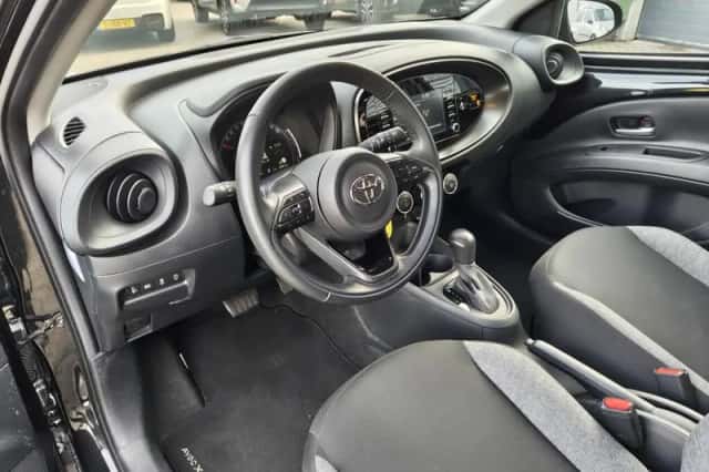 Toyota Aygo (2023) thumbnail 24