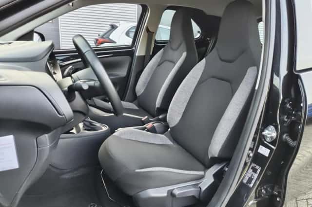 Toyota Aygo (2023) thumbnail 25
