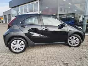 Toyota Aygo (2023) thumbnail 5