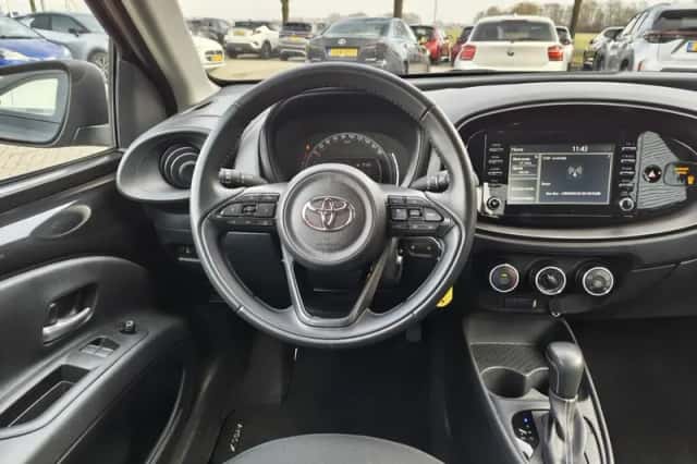 Toyota Aygo (2023) thumbnail 8