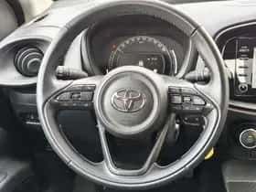 Toyota Aygo (2023) thumbnail 9